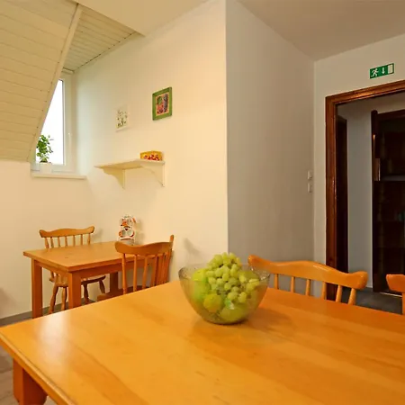 Πανσιόν Felho Vendeghaz Keszthely