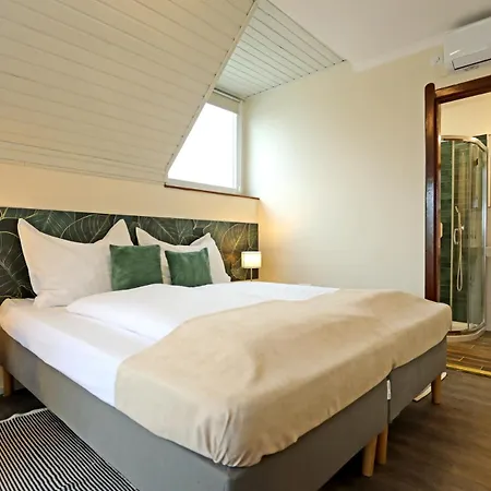 Felho Vendeghaz 3* Keszthely