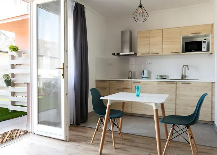 Felho Vendeghaz 3* Кестхей