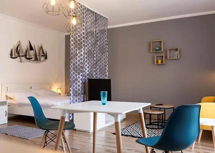 Felho Vendeghaz Кестхей