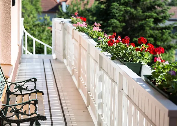 Felho Vendeghaz 3* קסזטלי