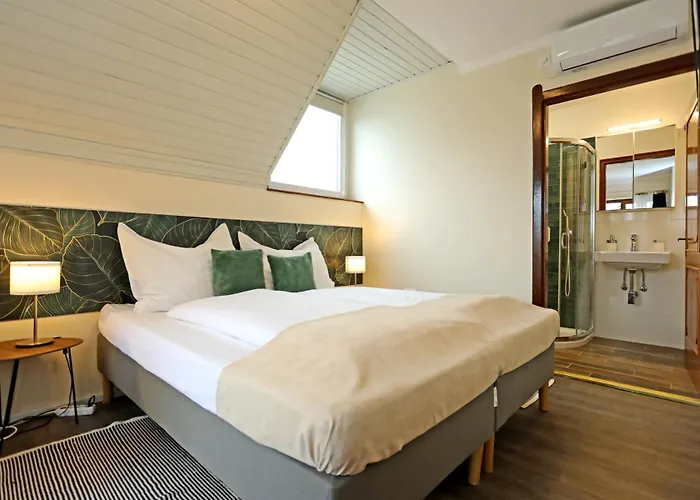 Felho Vendeghaz 3* Кестхей