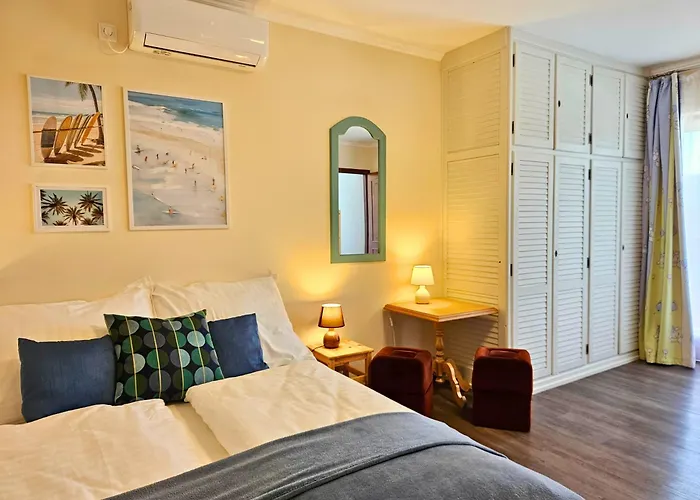 Felho Vendeghaz Кестхей